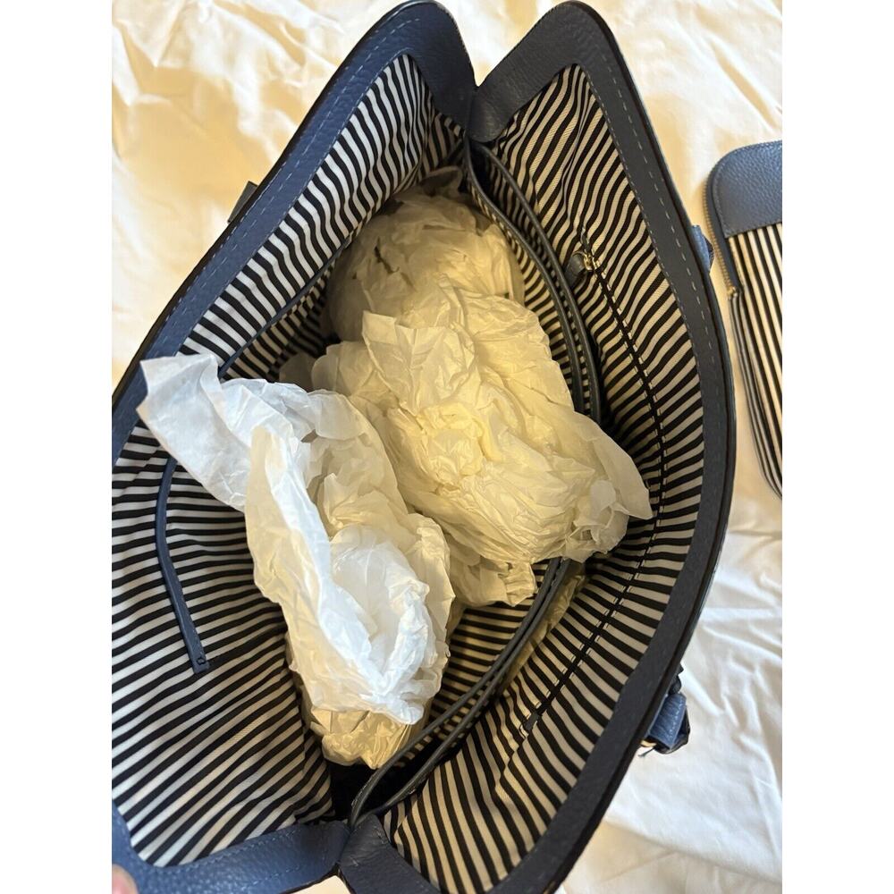 Kate Spade Tote/Handbag With Laptop/Tablet Case - Picture 8 of 13